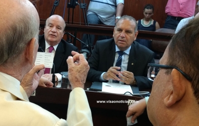 Com chapa única, Câmara elege Wilson Damasceno como presidente