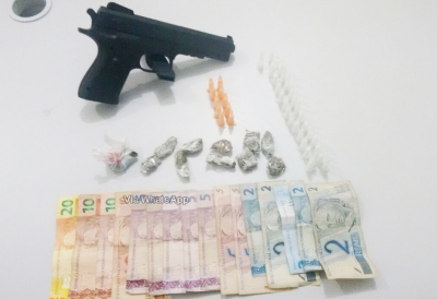 Polícia prende traficantes que iriam comercializar drogas em bar no Campus Universitário