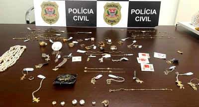 Polícia Civil recupera parte das joias furtadas em residência