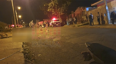 Homem morre após bater moto em poste em Ourinhos