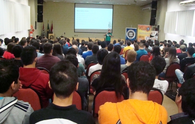 Flisol atrai cerca de 300 pessoas ao Univem