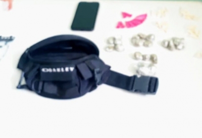 Adolescente é apreendido com drogas e moto adulterada