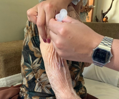 Marília inicia vacinação contra a  Covid-19 em idosos acima de 90 anos