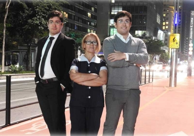 Filhos criam site para ajudar mãe com faxinas: faturamento mensal de R$ 6 mil