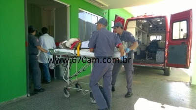 Operário sofre acidente em indústria  