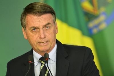Cirurgia de Bolsonaro é concluída com sucesso, diz Planalto