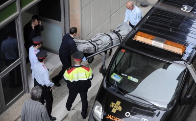 Adolescente de 13 anos mata professor e fere quatro em escola