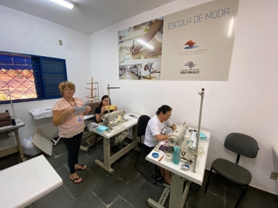 Fundo Social de Lins confecciona cerca de 300 mascaras por dia