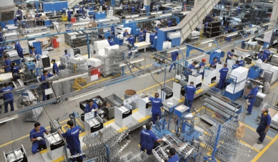 Empresários deixam pessimismo e elevam confiança na economia