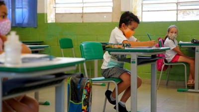 Governo vai subsidiar a compra de 161 mil computadores para professores da rede estadual 