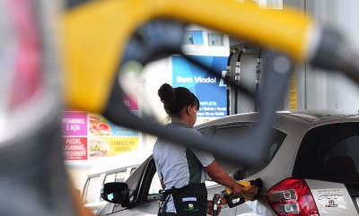 Justiça Federal suspende aumento de impostos sobre combustíveis 