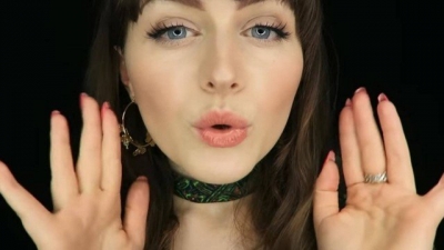 Jovem fatura R$ 300 mil por ano com sussurros