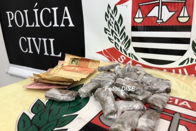 Rapaz e menor são presos com drogas pela DISE, na zona Sul