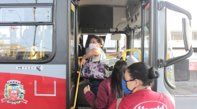 Empresas de ônibus ampliam linhas e horários, mas com restrições 