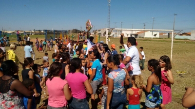 Soltar pipas, sim. Mas, com responsabilidade!