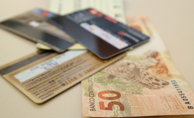 Comprar à vista, com dinheiro, terá desconto