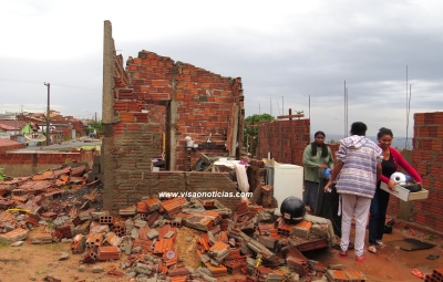 Temporal deixa 4 pessoas feridas, muitos desabrigados e estragos