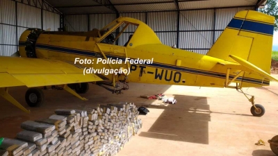 Avião agrícola é apreendido com grande quantidade de droga