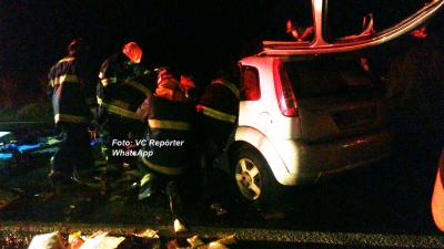 Acidente na SP-333 mata duas pessoas