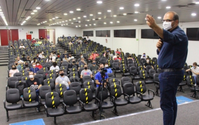 Unimar: Análise e Desenvolvimento de Sistemas recebe gerente de Desenvolvimento de Negócios da Jacto