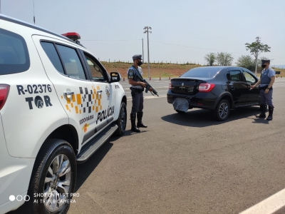 TOR recupera veículo roubado e prende motorista por receptação