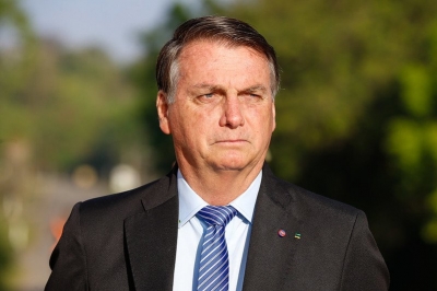 Bolsonaro anuncia novo Bolsa Família de R$ 300