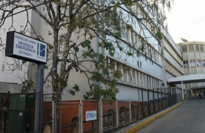 Após grave acidente de moto homem morre no Hospital das Clínicas