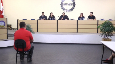 UNIVEM: Alunos do primeiro ano do Direito participam de Juri Simulado