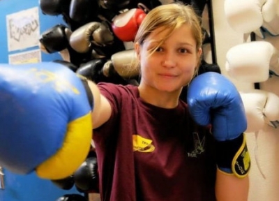 Campeã mundial de boxe morre aos 26 anos