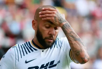 Daniel Alves pode ter pena de 12 anos caso seja condenado na Espanha