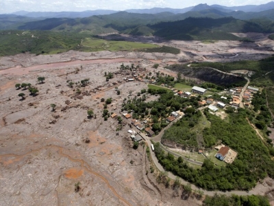 Justiça determina bloqueio na conta da Samarco