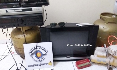 Traficante é preso pela PM no momento que atendia "cliente"