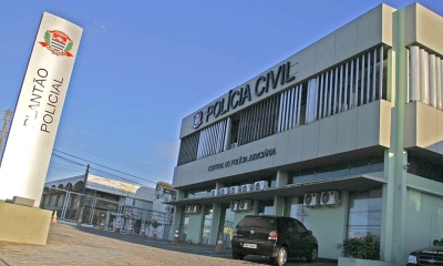 Homem coloca fogo na casa após saber da separação. Ele queria morrer junto com a esposa