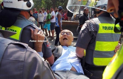 Ex-senador Suplicy é preso durante protesto