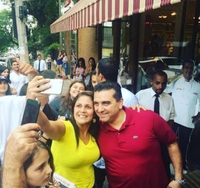Buddy Valastro faz visita surpresa a loja 
