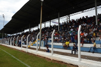 Expressinho Santa Fé organiza jogo de futebol solidário