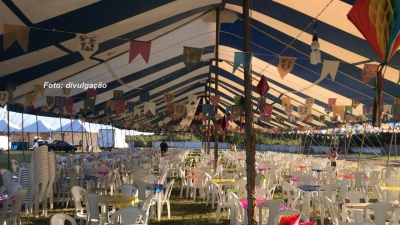 1º "É Juninão" começa hoje em Echaporã e terá show com César e Paulinho