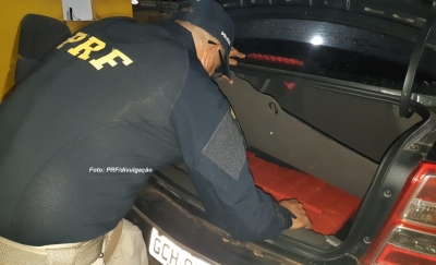 Motorista de aplicativo e mulher são presos pela PRF com drogas