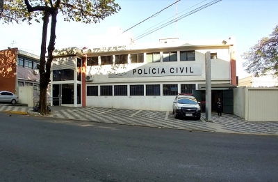 Rapaz se masturba em ônibus e acaba detido por mulheres