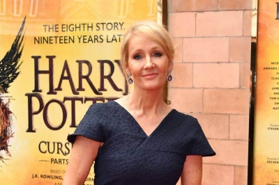 J.K. Rowling denuncia abuso em orfanatos e diz que turistas colaboram