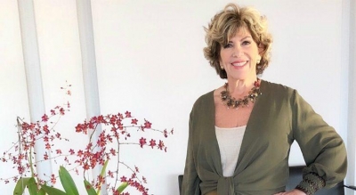 Aos 63 anos, Silvia Poppovic surpreende ao surgir 32 kg mais magra