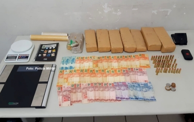 Homem é preso pela PM com mais de seis quilos de drogas