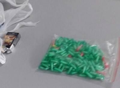 Mototaxista se envolve com o tráfico de drogas, mas cliente é que acaba preso