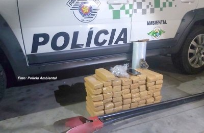 Polícia Ambiental apreende 57 tabletes de maconha, na região