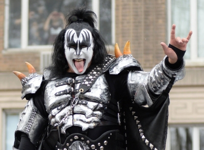 Gene Simmons, do Kiss, nega acusação de assédio