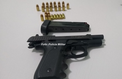 Homem reage a assalto, luta e mata criminoso a tiros