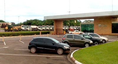 Usina é assaltada por quadrilha e funcionários são feitos reféns 