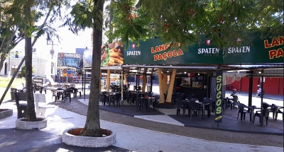 Natal: comerciante realiza festa com idosos na praça São Miguel em Marília