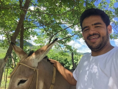 Líder do MST é assassinado na frente do filho de seis anos
