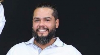 Empresário morre ao bater moto contra árvore em Marília